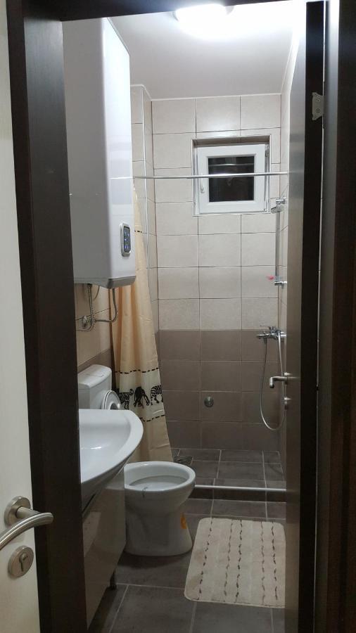 Studio Apartman - Centar Tivat Luaran gambar
